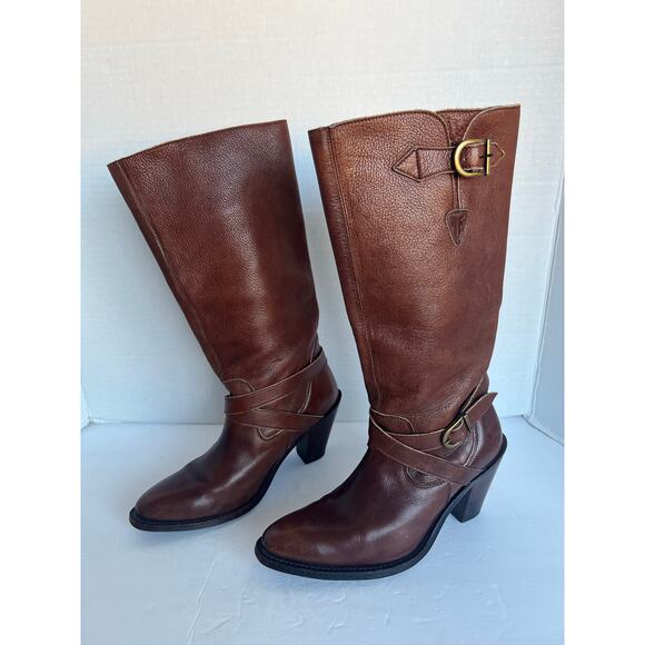 Frye Brown Leather Harness Strap Pointed Toe Knee High Pull On Heeled Boots 7.5 - Picture 1 of 14